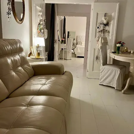 Square Apartment Porec