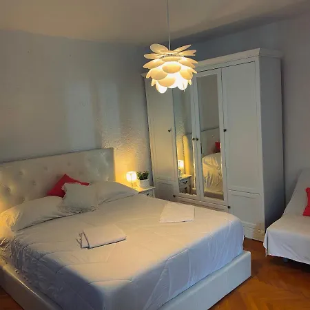 Square Apartment Porec