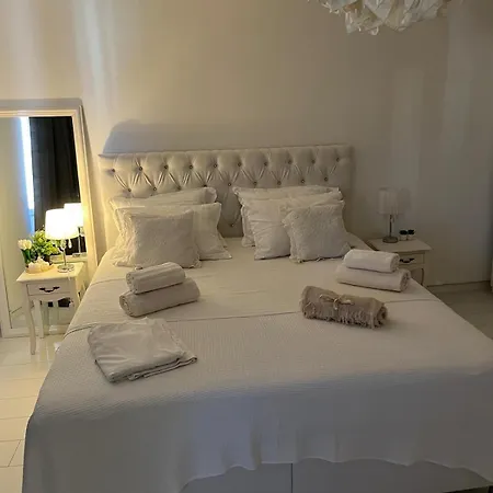 Apartment Square